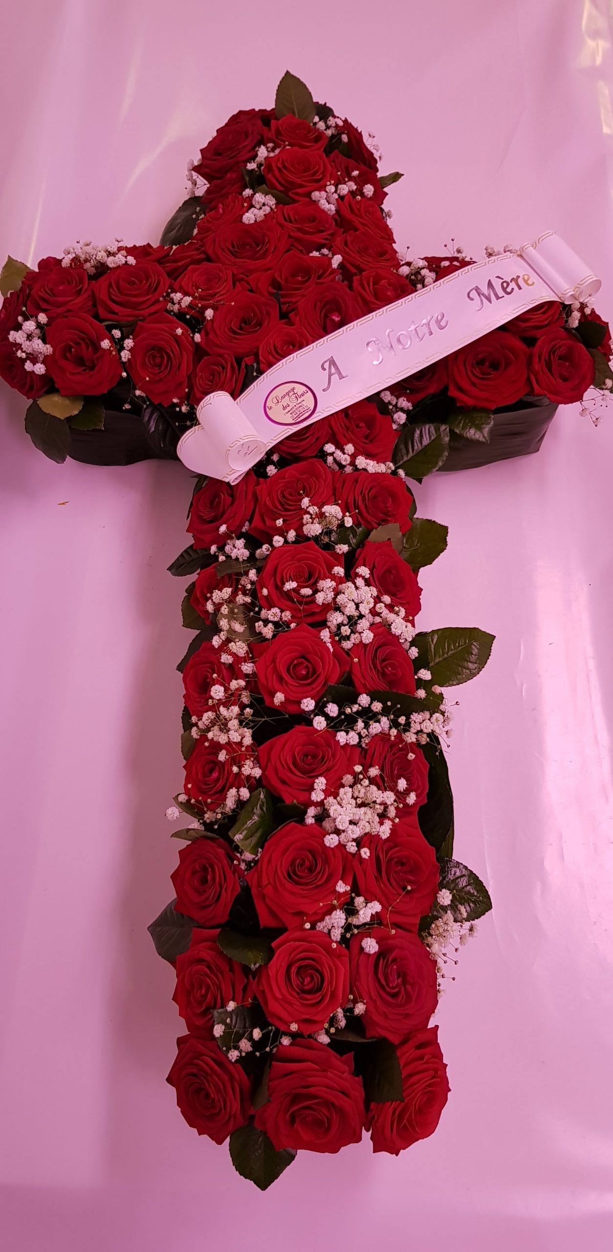croix de roses rouges + gypso